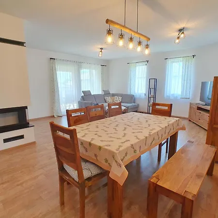 No 117 Balantis Villa Vonyarcvashegy