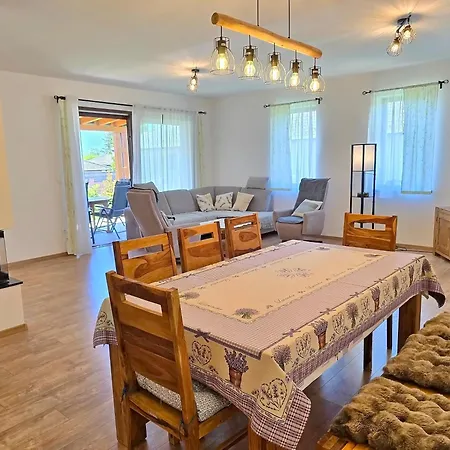 No 117 Balantis Villa Vonyarcvashegy