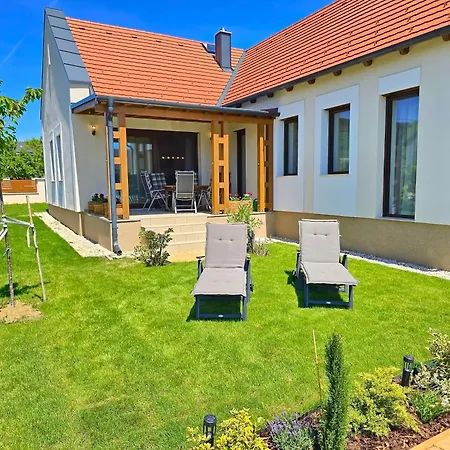 No 117 Balantis Villa *